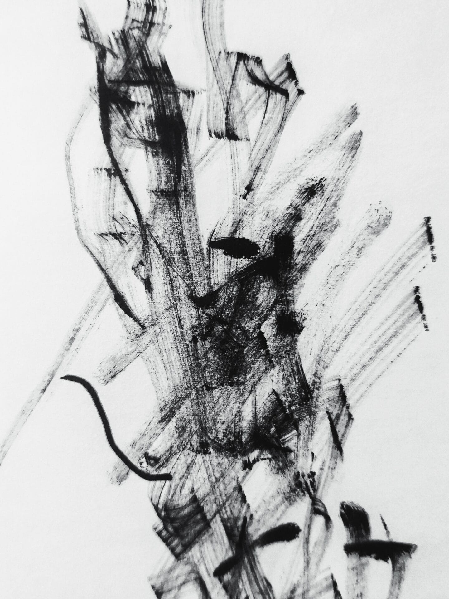 Abstracte afbeelding in zwarte olieverf op een wit linnen doek.